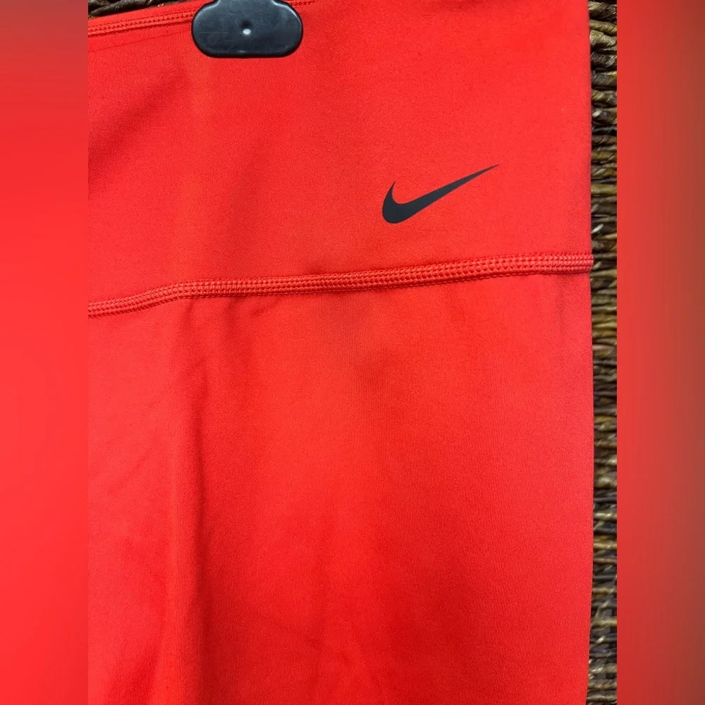 Nike Women's Red Shorts-XXL, tags, sun fade lines ( please see images).‎